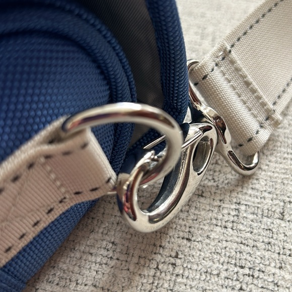 LANDS’ END Laptop Messenger bag- removable strap- NEW unused - Picture 6 of 6